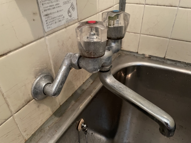 キッチンハンドル混合栓の水漏れ症状